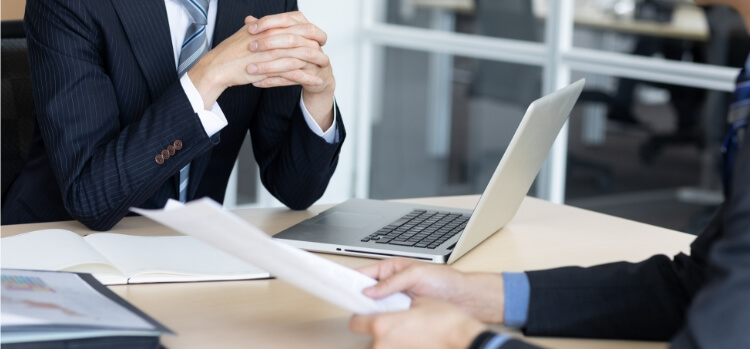 今まで資金繰りに困った多くの経営者の方々を見てきました。